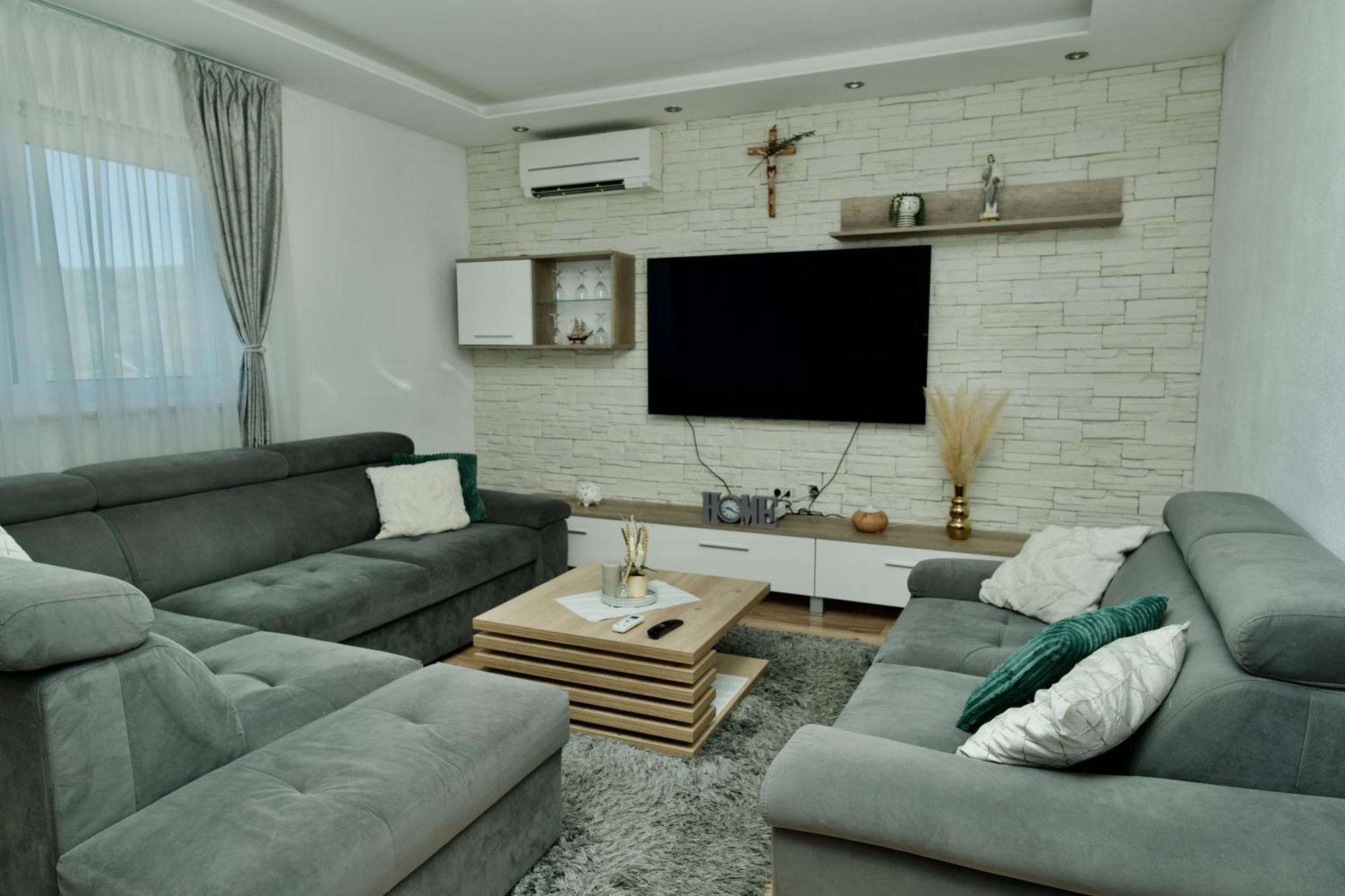 Apartment Lana Bristivica 外观 照片