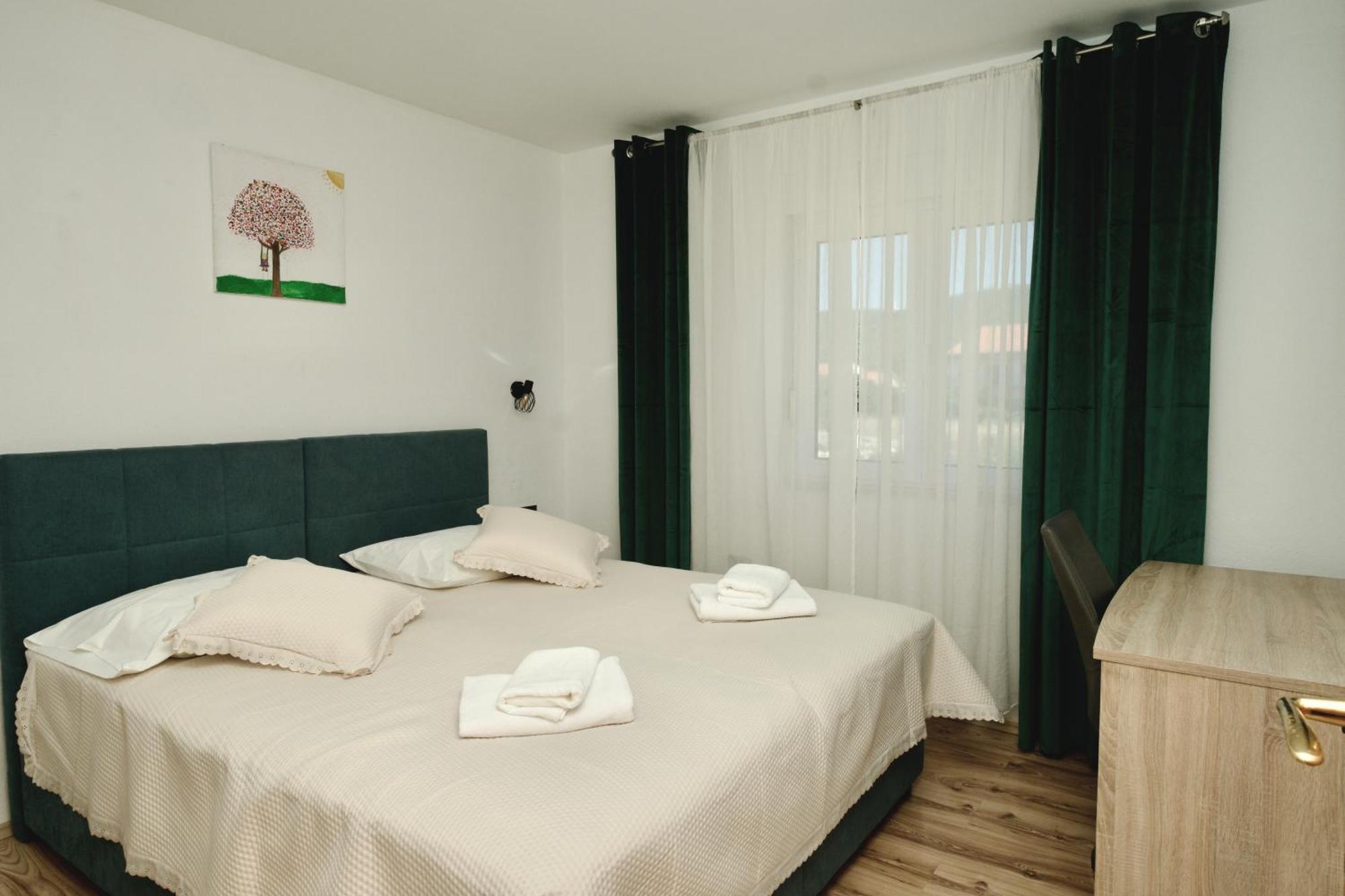Apartment Lana Bristivica 外观 照片